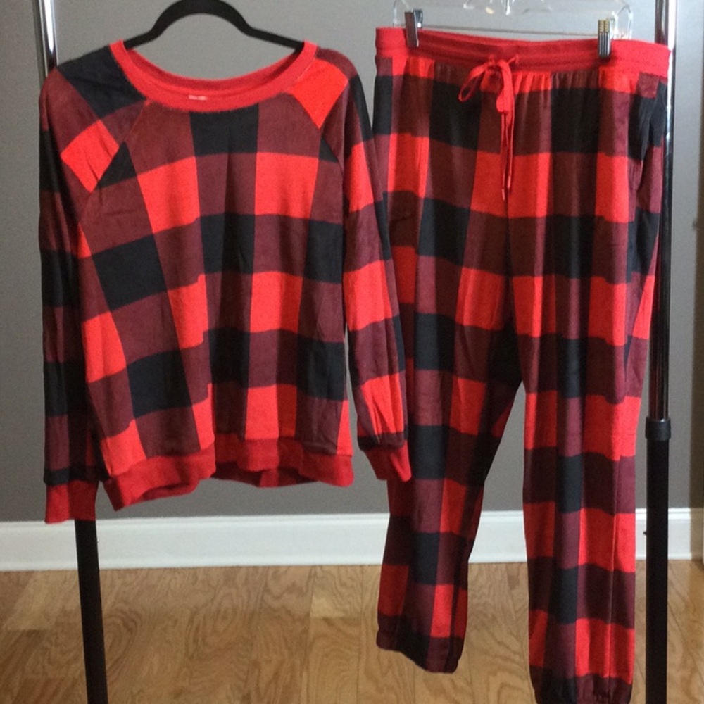 L Secret Treasures Cozy Red and Black Buffalo Plaid Pajamas